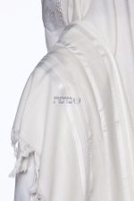 ⁦טלית גדול דגם "ישתבח" - צבע לבן מבריק⁩ – תמונה ⁦3⁩
